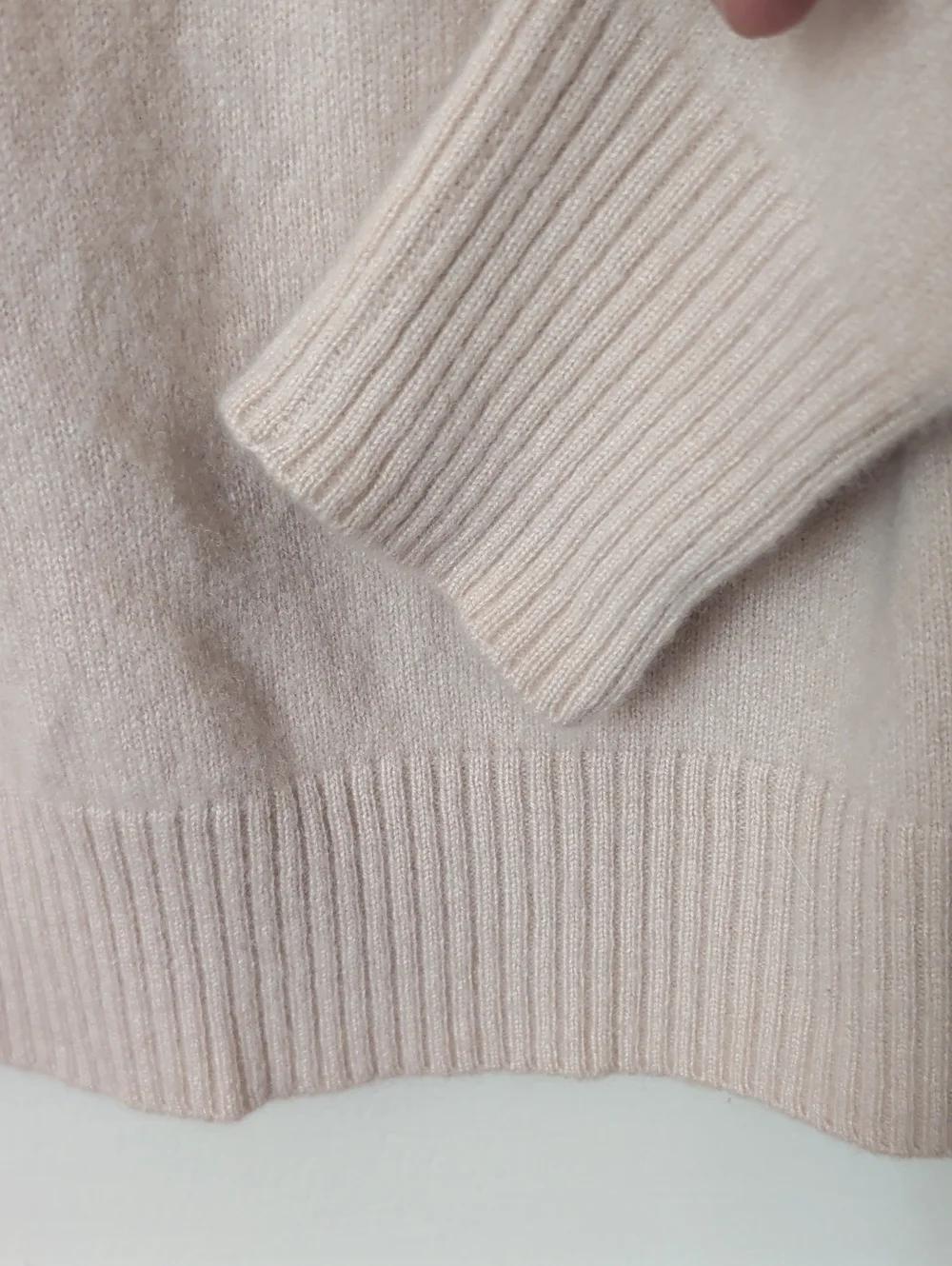 J. Crew Cashmere Small Medium Women's Light Beige V-Neck Button Pullover Sweater